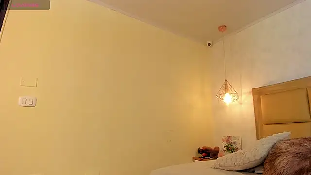 MELISSAROUGE online show from 07-23-26, 07:45