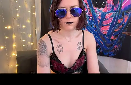 Snapshot of mistressannafoxx chatting on 09-12-25, 05:13 mistressannafoxx online show from 09-12-25, 05:13