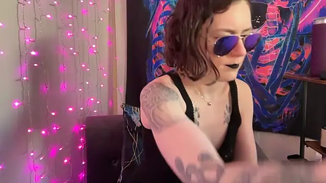 Snapshot of mistressannafoxx chatting on 10-07-25, 09:23 mistressannafoxx online show from 10-07-25, 09:23