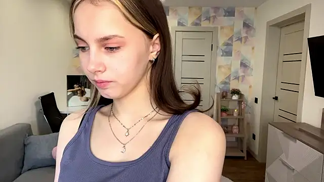 Snapshot of NylaNadler chatting on 02-17-26, 06:10 NylaNadler online show from 02-17-26, 06:10