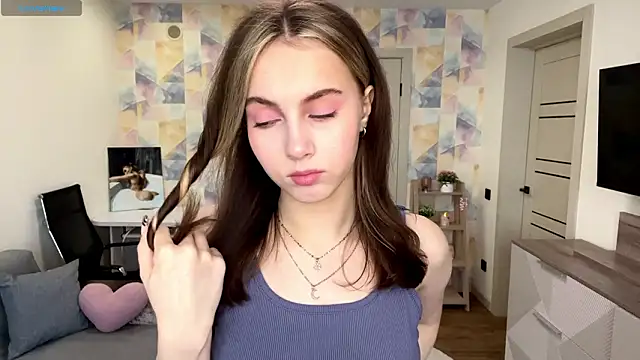 Snapshot of NylaNadler chatting on 02-21-26, 06:03 NylaNadler online show from 02-21-26, 06:03