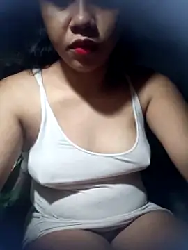 hotmomma8 online show from 10-28-25, 06:21