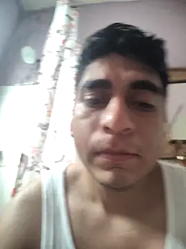 Snapshot of Rtmh1250 chatting on 12-15-25, 03:27 Rtmh1250 online show from 12-15-25, 03:27