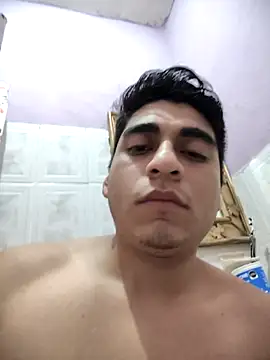 Snapshot of Rtmh1250 chatting on 12-22-25, 03:47 Rtmh1250 online show from 12-22-25, 03:47