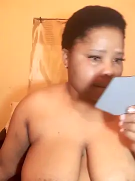 Snapshot of PRINCESSEMELXX93 chatting on 10-04-25, 03:04 PRINCESSEMELXX93 online show from 10-04-25, 03:04