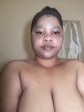 Snapshot of PRINCESSEMELXX93 chatting on 10-28-25, 01:31 PRINCESSEMELXX93 online show from 10-28-25, 01:31