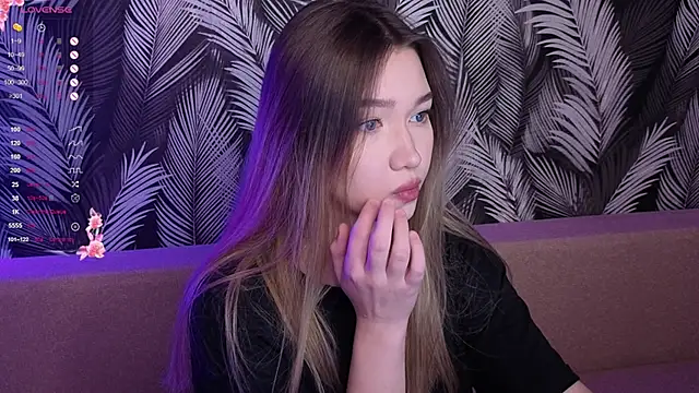 Snapshot of Yuki_Star chatting on 09-28-25, 04:45 Yuki Star online show from 09-28-25, 04:45