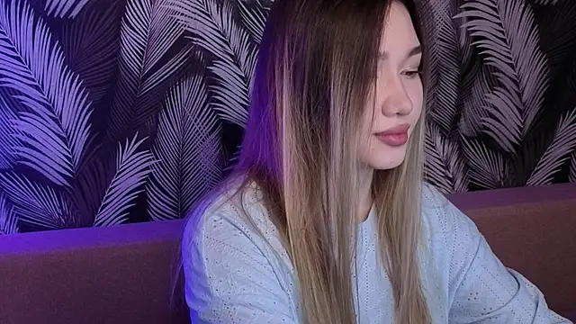 Snapshot of Yuki_Star chatting on 10-11-25, 07:01 Yuki Star online show from 10-11-25, 07:01