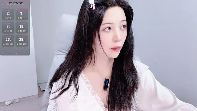 Amy-i online show from 06-20-26, 03:37