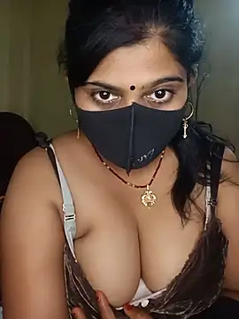 reena502 online show from 07-18-26, 04:49
