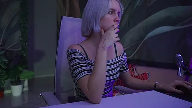 BethanyCloud online show from 12-02-25, 05:46