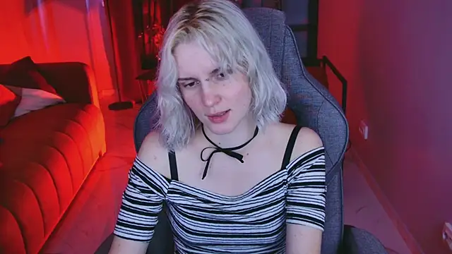 Snapshot of BethanyCloud chatting on 06-16-26, 02:14 BethanyCloud online show from 06-16-26, 02:14