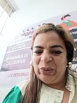 Mia-Glow online show from 11-14-25, 12:04