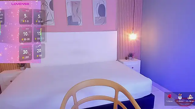 Snapshot of candy_lux30 chatting on 10-26-25, 04:07 candy lux30 online show from 10-26-25, 04:07