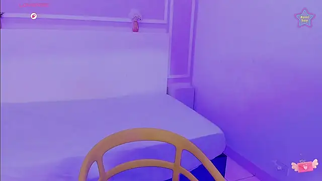 Snapshot of candy_lux30 chatting on 02-28-26, 05:08 candy lux30 online show from 02-28-26, 05:08