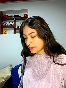 Snapshot of hotwife26 chatting on 02-20-26, 12:40 hotwife26 online show from 02-20-26, 12:40