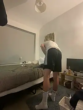 shyandchilling online show from 04-14-26, 08:48