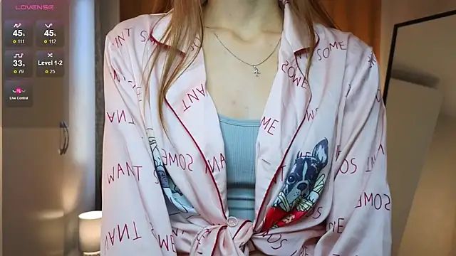 LouisaChaobal online show from 09-11-25, 02:11