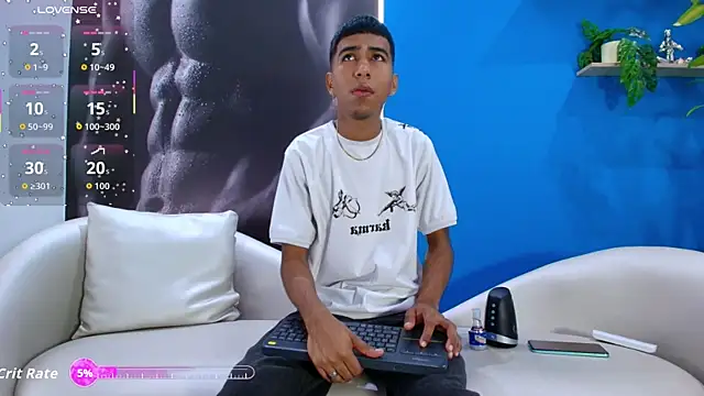Snapshot of ender_h0t chatting on 09-14-25, 01:54 ender h0t online show from 09-14-25, 01:54