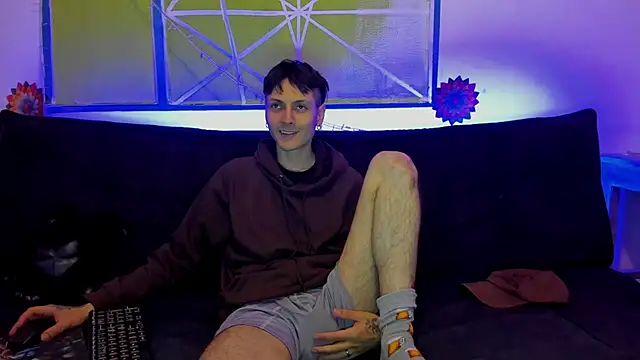 Snapshot of Dioniso_guy8 chatting on 12-22-25, 11:24 Dioniso guy8 online show from 12-22-25, 11:24