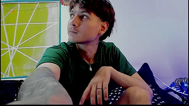 Snapshot of Dioniso_guy8 chatting on 03-12-26, 10:27 Dioniso guy8 online show from 03-12-26, 10:27