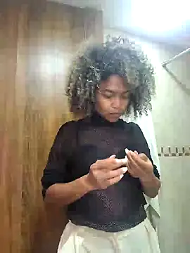 BiiancaEstradaa online show from 09-27-25, 07:52