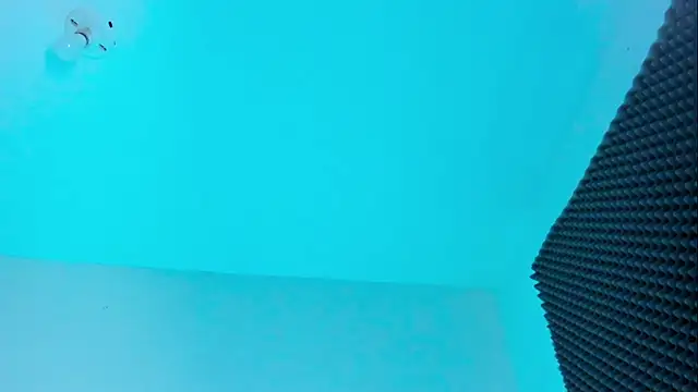 Snapshot of Ellope_ chatting on 11-18-25, 10:03 Ellope online show from 11-18-25, 10:03