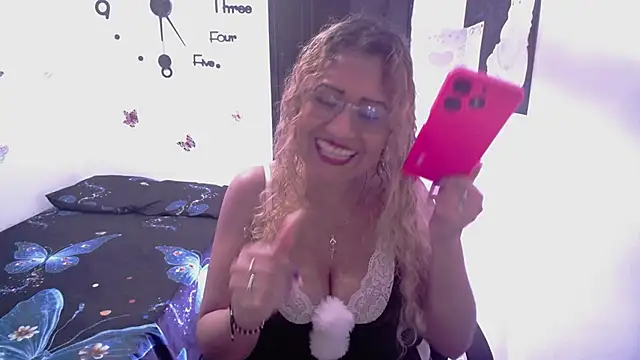 Snapshot of Skarleth_Diaz chatting on 03-05-26, 04:08 Skarleth Diaz online show from 03-05-26, 04:08