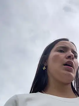 Mia jhoonson online show from 01-09-26, 06:53