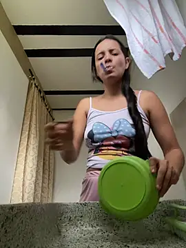 Mia jhoonson online show from 02-07-26, 11:47