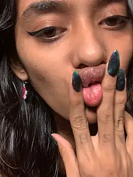 Snapshot of Serah201 chatting on 02-07-26, 06:55 Serah201 online show from 02-07-26, 06:55