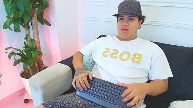 Naim Bennetsex online show from 11-08-25, 05:34