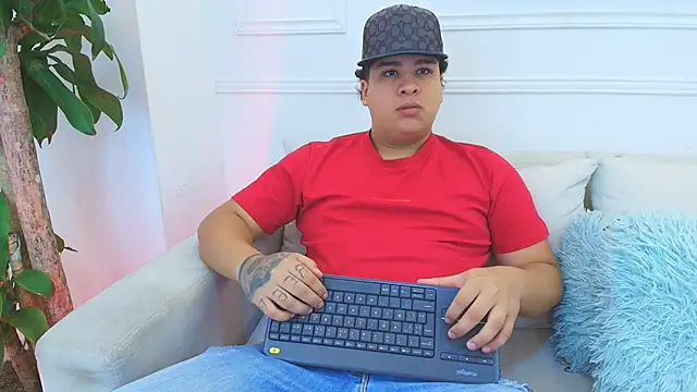 Naim Bennetsex online show from 11-22-25, 06:40