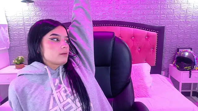 Natalie loffreda online show from 01-13-26, 03:45