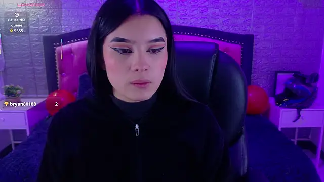 Natalie loffreda online show from 03-06-26, 03:03