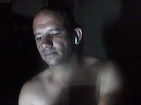 Snapshot of Lekewarmele chatting on 01-08-26, 07:27 Lekewarmele online show from 01-08-26, 07:27