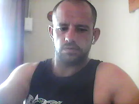 Snapshot of Lekewarmele chatting on 01-17-26, 09:03 Lekewarmele online show from 01-17-26, 09:03