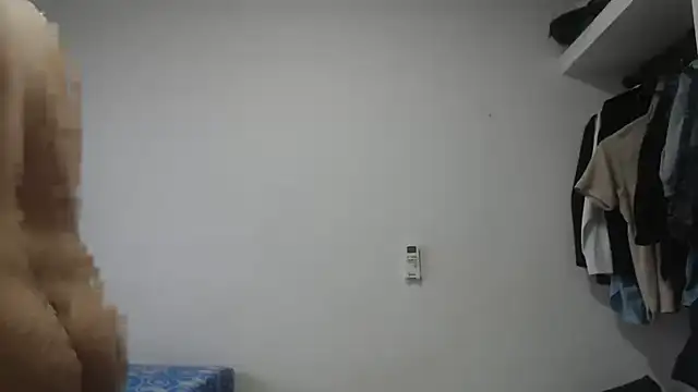 Snapshot of Ana_ThiagoxX chatting on 09-18-25, 09:06 Ana ThiagoxX online show from 09-18-25, 09:06