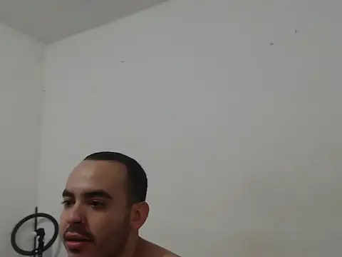 Snapshot of Ana_ThiagoxX chatting on 09-30-25, 02:38 Ana ThiagoxX online show from 09-30-25, 02:38