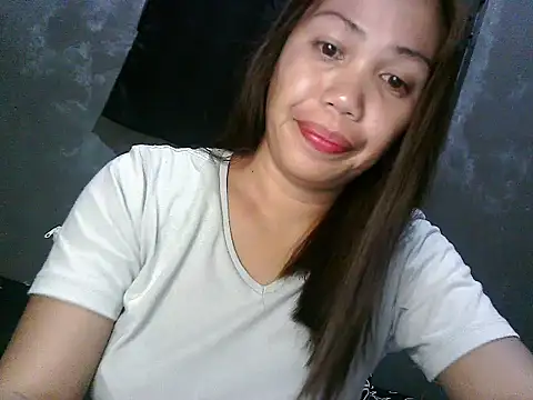 Snapshot of sweet_bunnie chatting on 02-19-26, 06:26 sweet bunnie online show from 02-19-26, 06:26