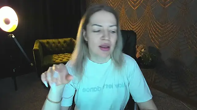 Anna Snows online show from 04-01-26, 05:41