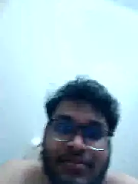 Snapshot of dream32222 chatting on 05-05-26, 12:13 dream32222 online show from 05-05-26, 12:13