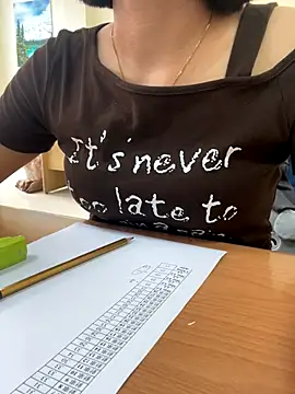 Snapshot of -NhaKy22 chatting on 09-11-25, 01:28 -NhaKy22 online show from 09-11-25, 01:28