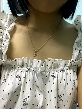 Snapshot of -NhaKy22 chatting on 10-14-25, 03:13 -NhaKy22 online show from 10-14-25, 03:13