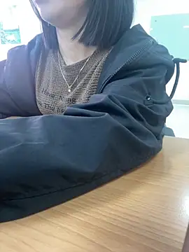 Snapshot of -NhaKy22 chatting on 11-24-25, 01:05 -NhaKy22 online show from 11-24-25, 01:05