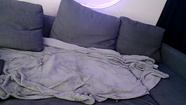 th1  online show from 03-22-26, 05:44