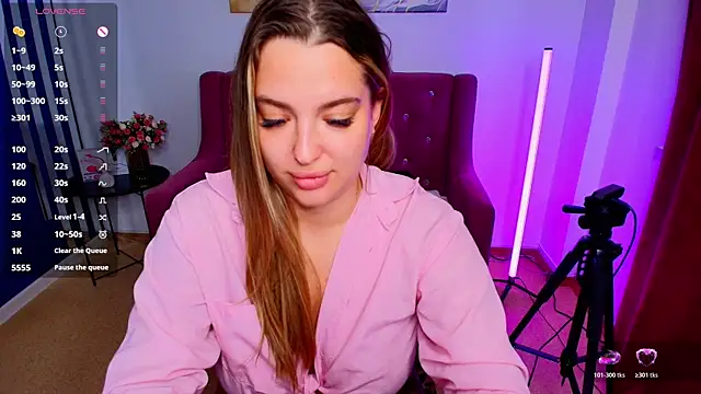 Emma  Ross online show from 07-07-26, 07:23