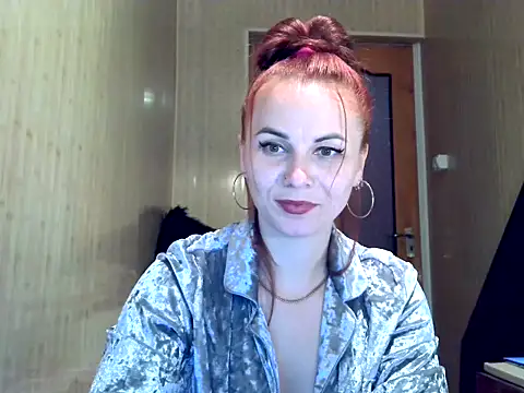 Kisa26311 online show from 10-15-25, 10:48