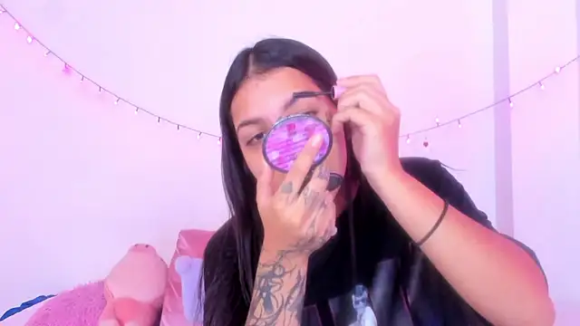 Abby roussee online show from 10-10-25, 01:10