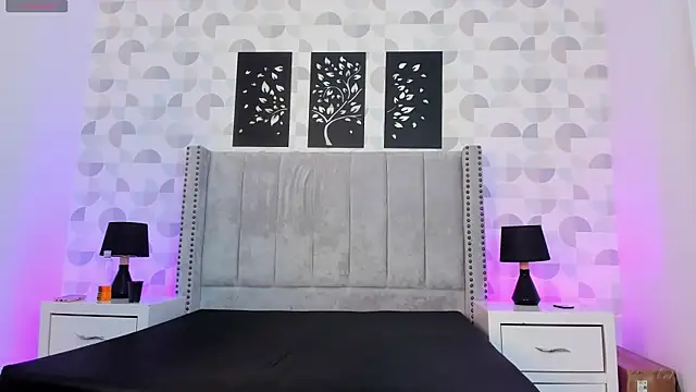 Snapshot of natasha_moreno chatting on 10-28-25, 12:19 natasha moreno online show from 10-28-25, 12:19